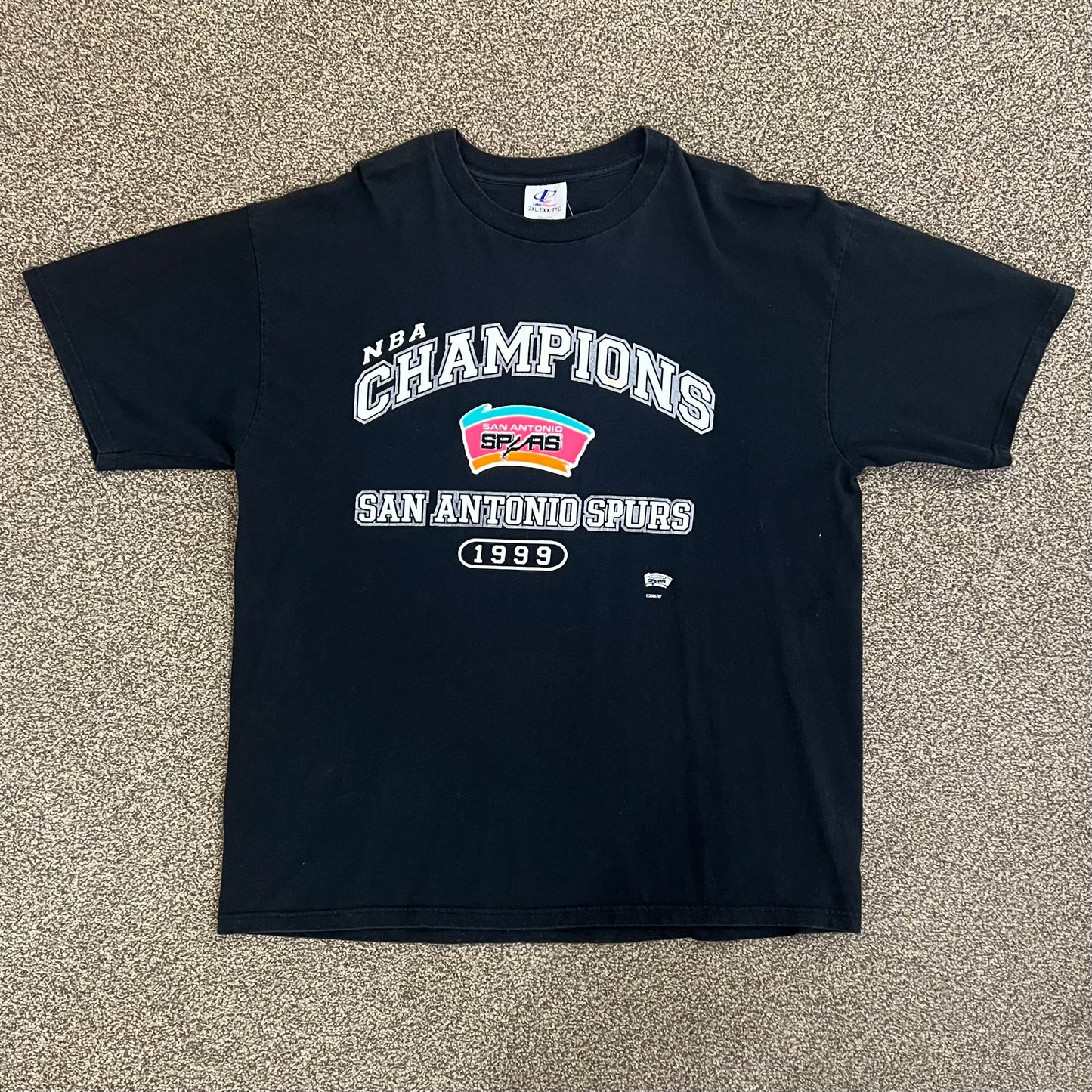 Vintage 1999 San Antonio Spurs NBA Champs Tee
