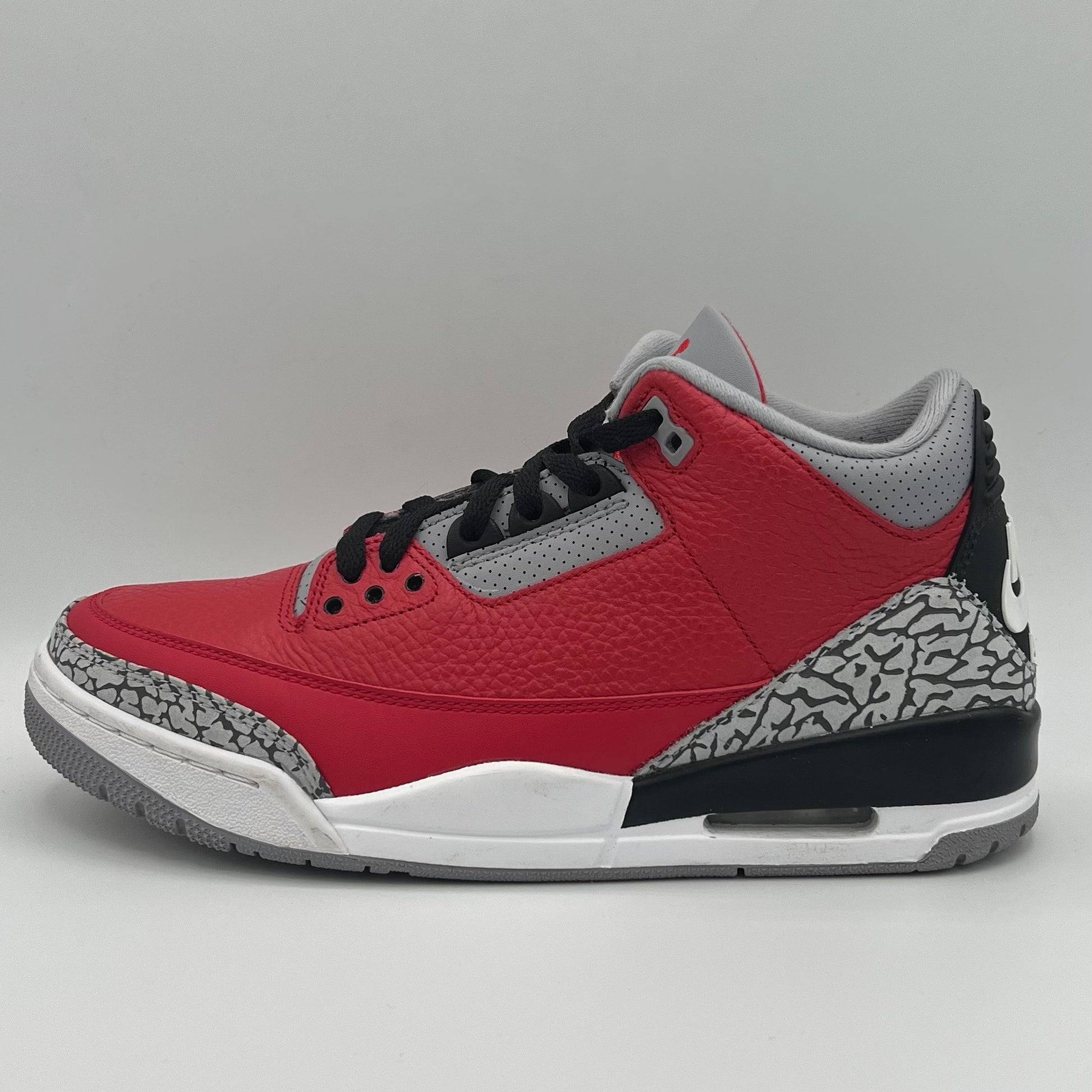 Jordan 3 Retro SE Unite