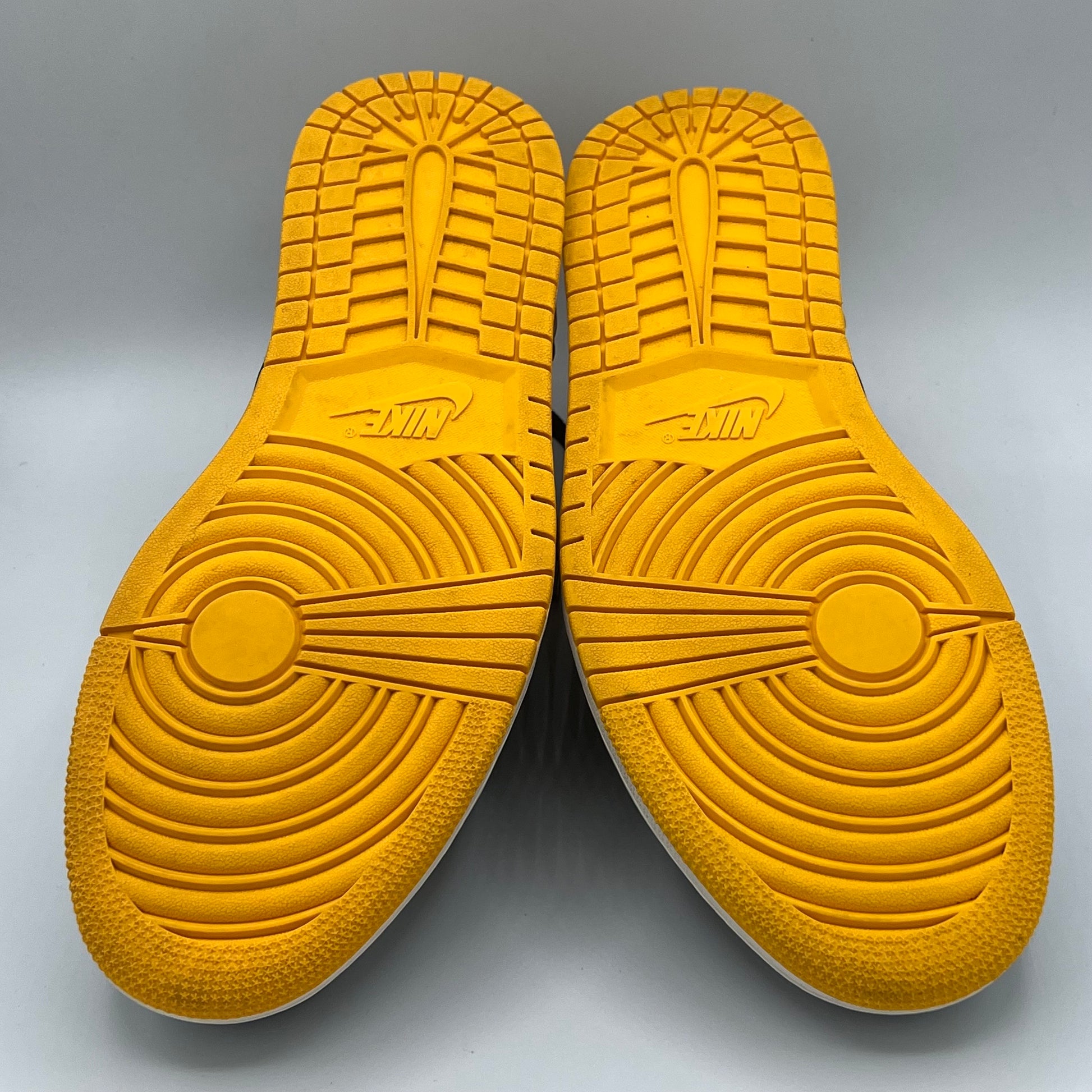 Jordan 1 Low Sail University Gold Black