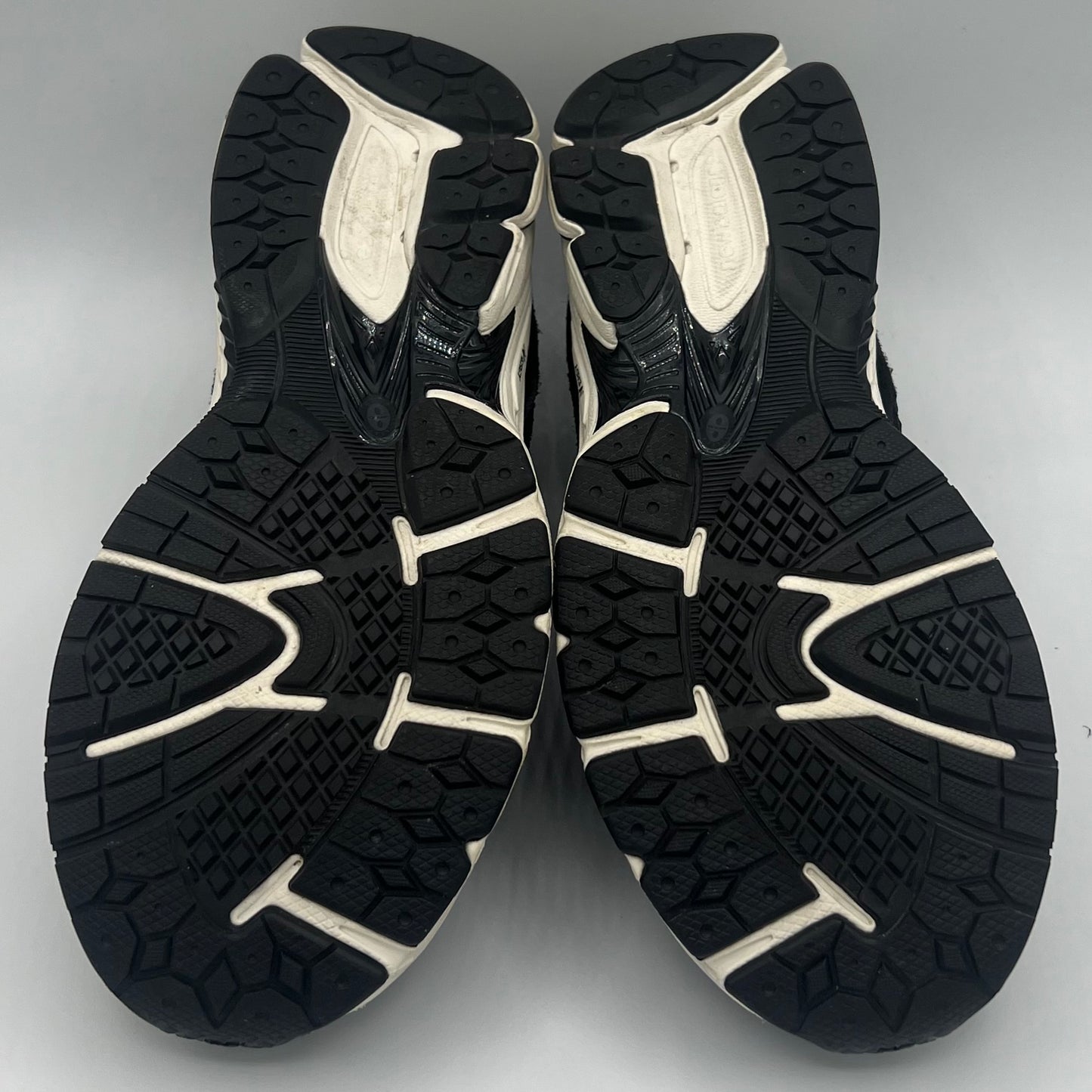 New Balance 2002R Black (GS)