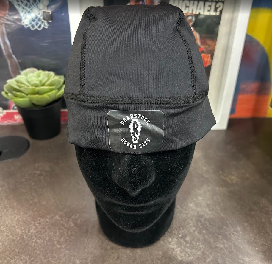 Deadstock Stamped Skully Caps Black