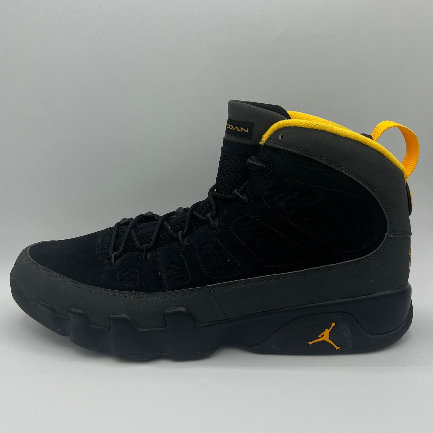Jordan 9 Retro Dark Charcoal University Gold