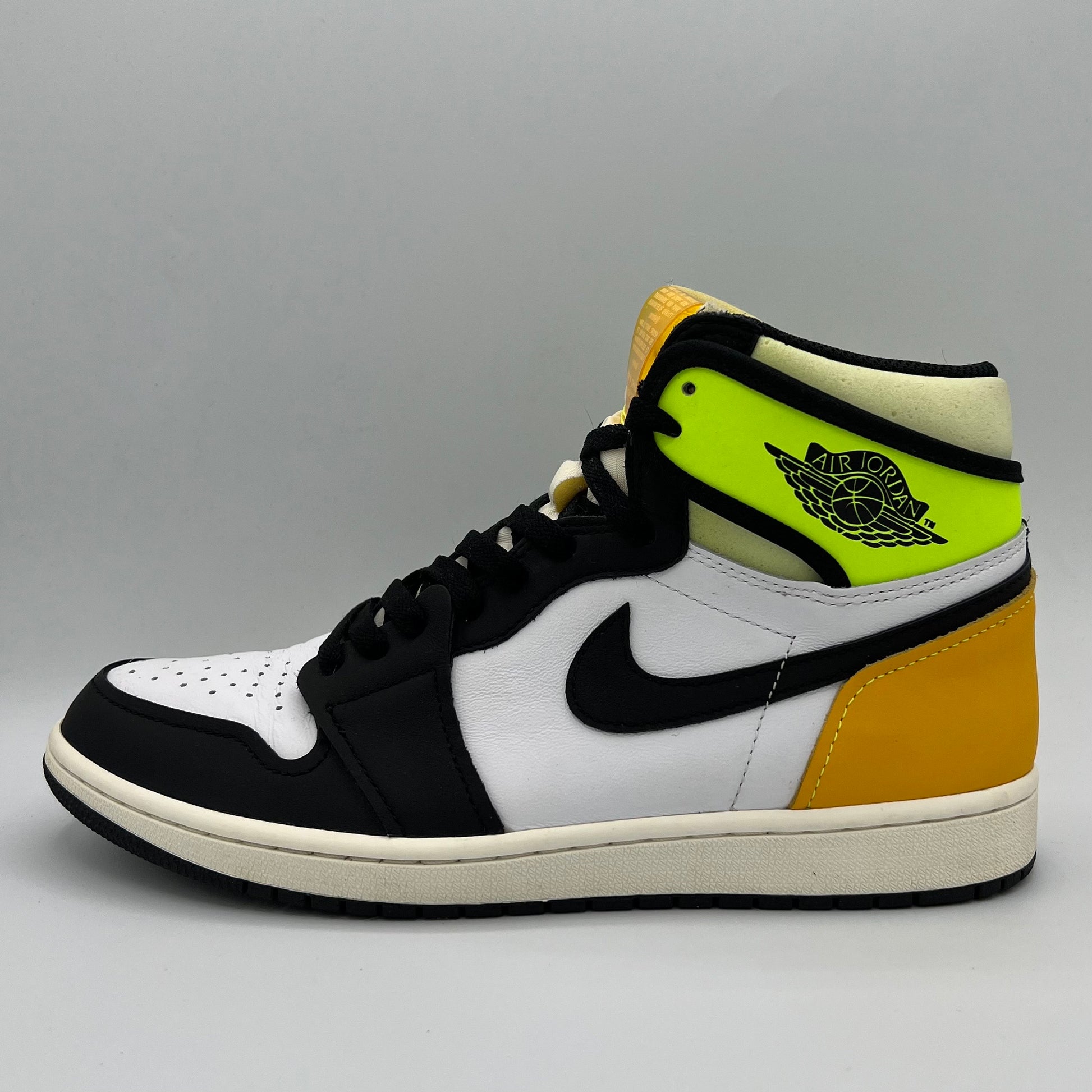 Jordan 1 Retro High White Black Volt University Gold