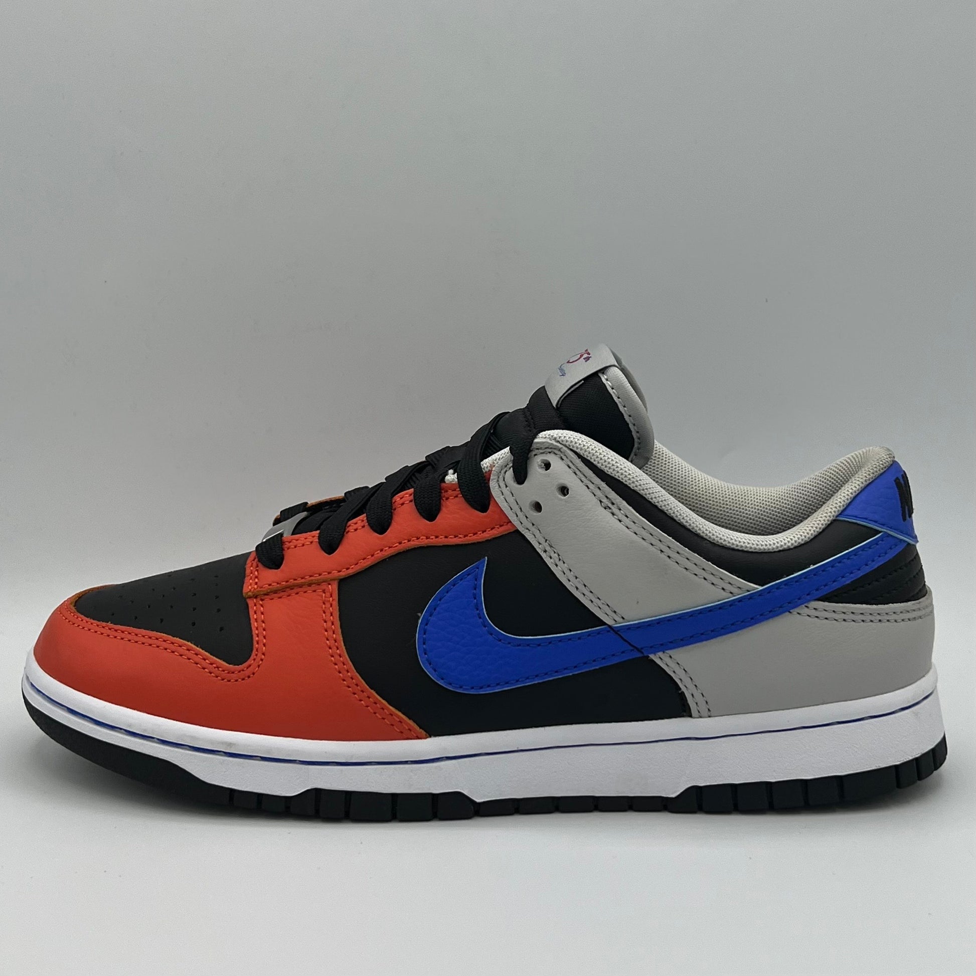 Nike Dunk Low EMB NBA 75th Anniversary Knicks