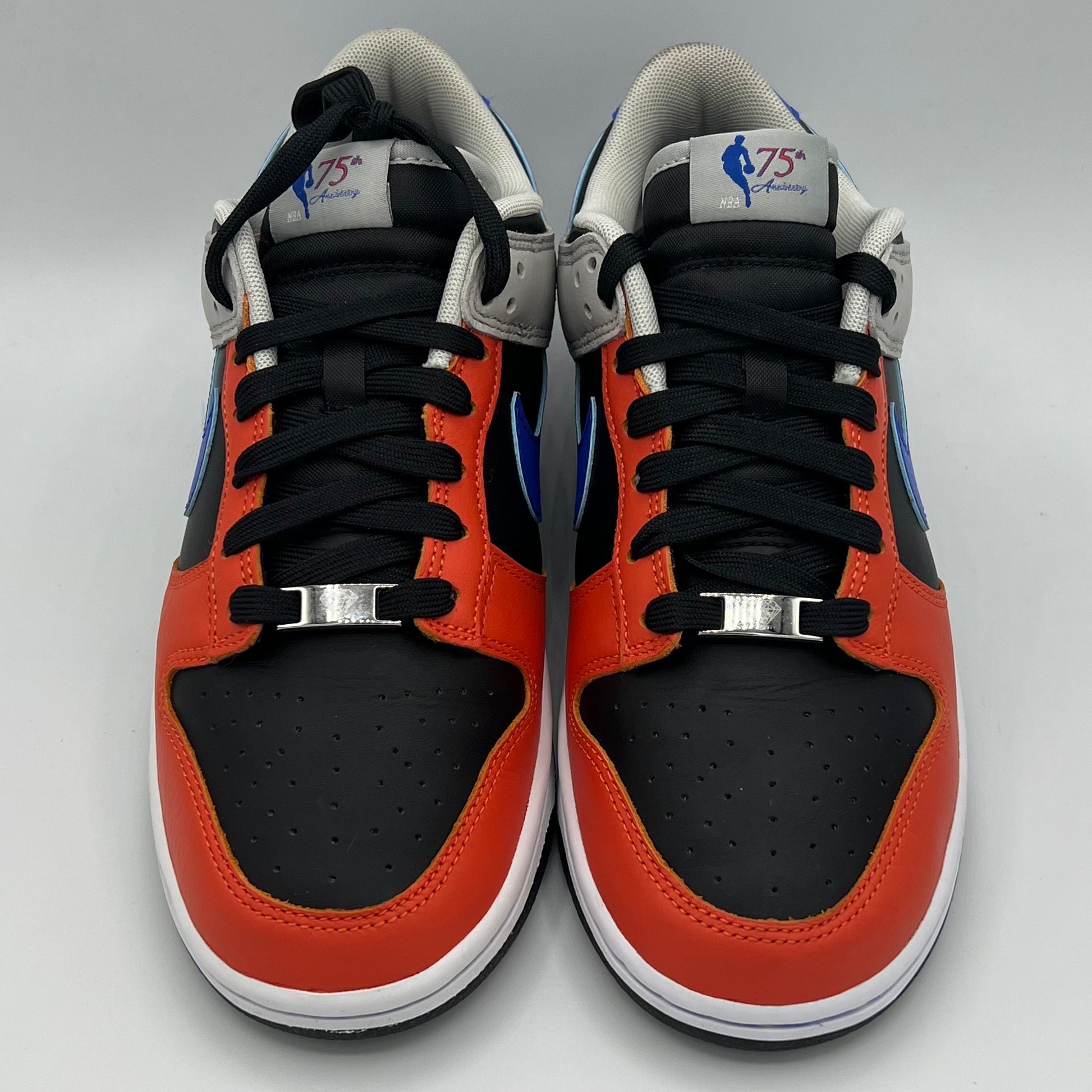 Nike Dunk Low EMB NBA 75th Anniversary Knicks