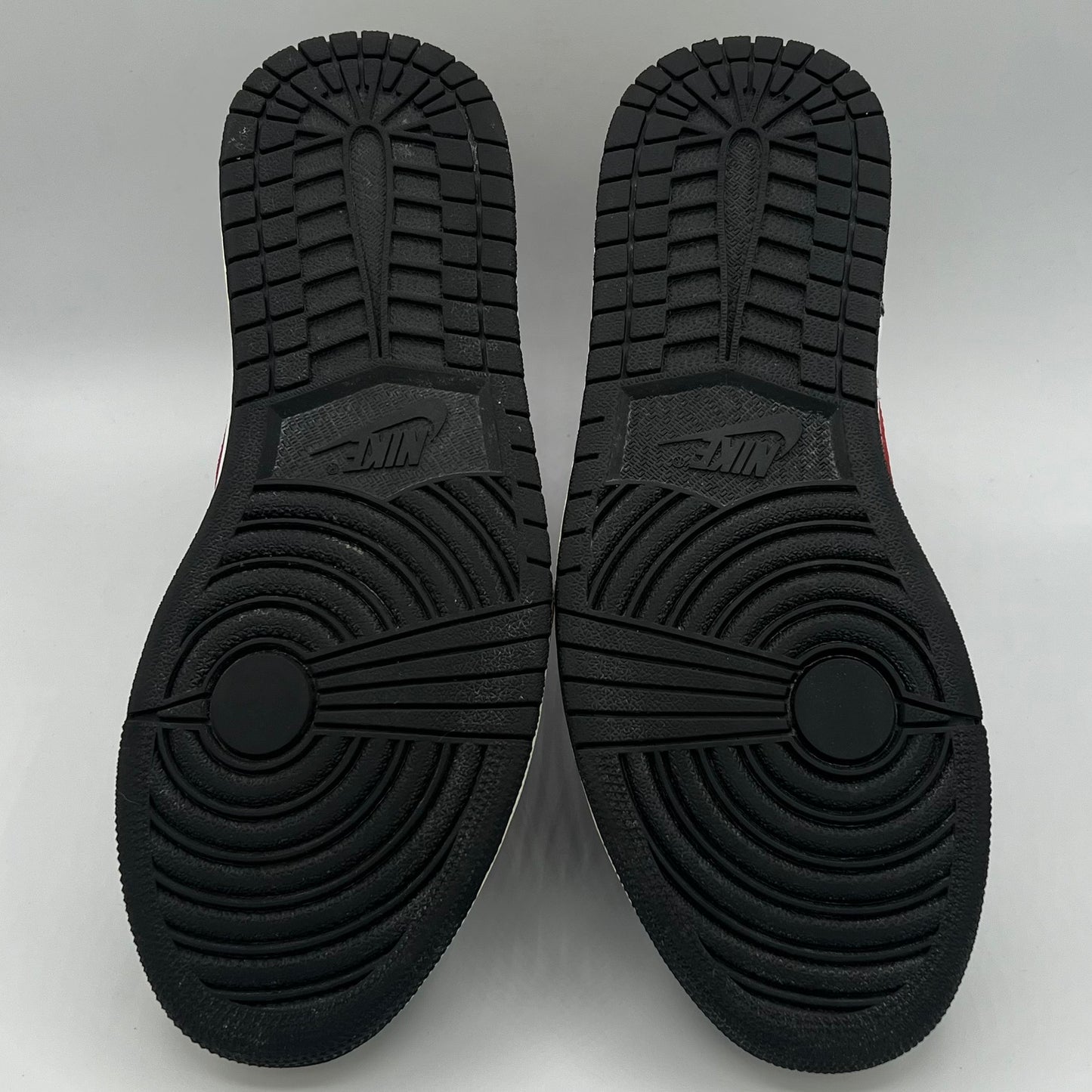 Jordan 1 Retro High Black Gym Red