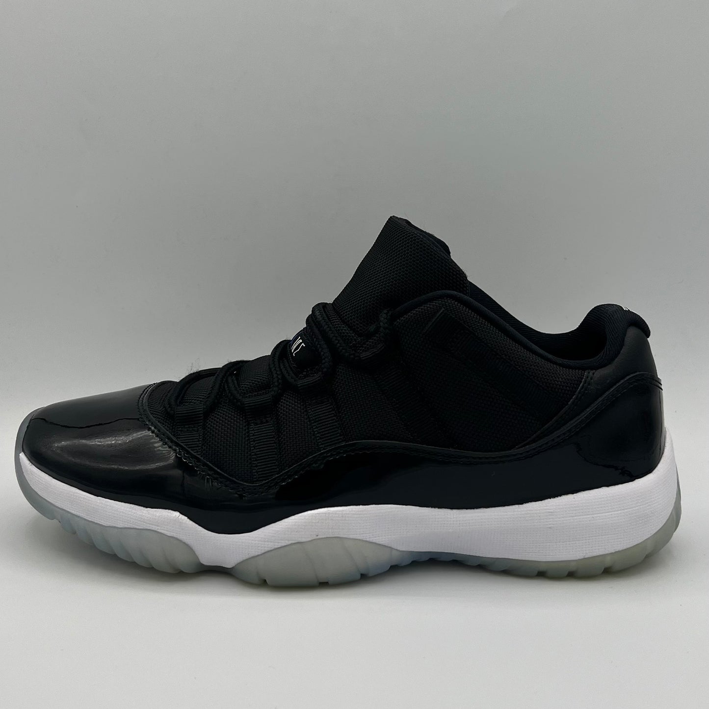 Jordan 11 Retro Low Space Jam