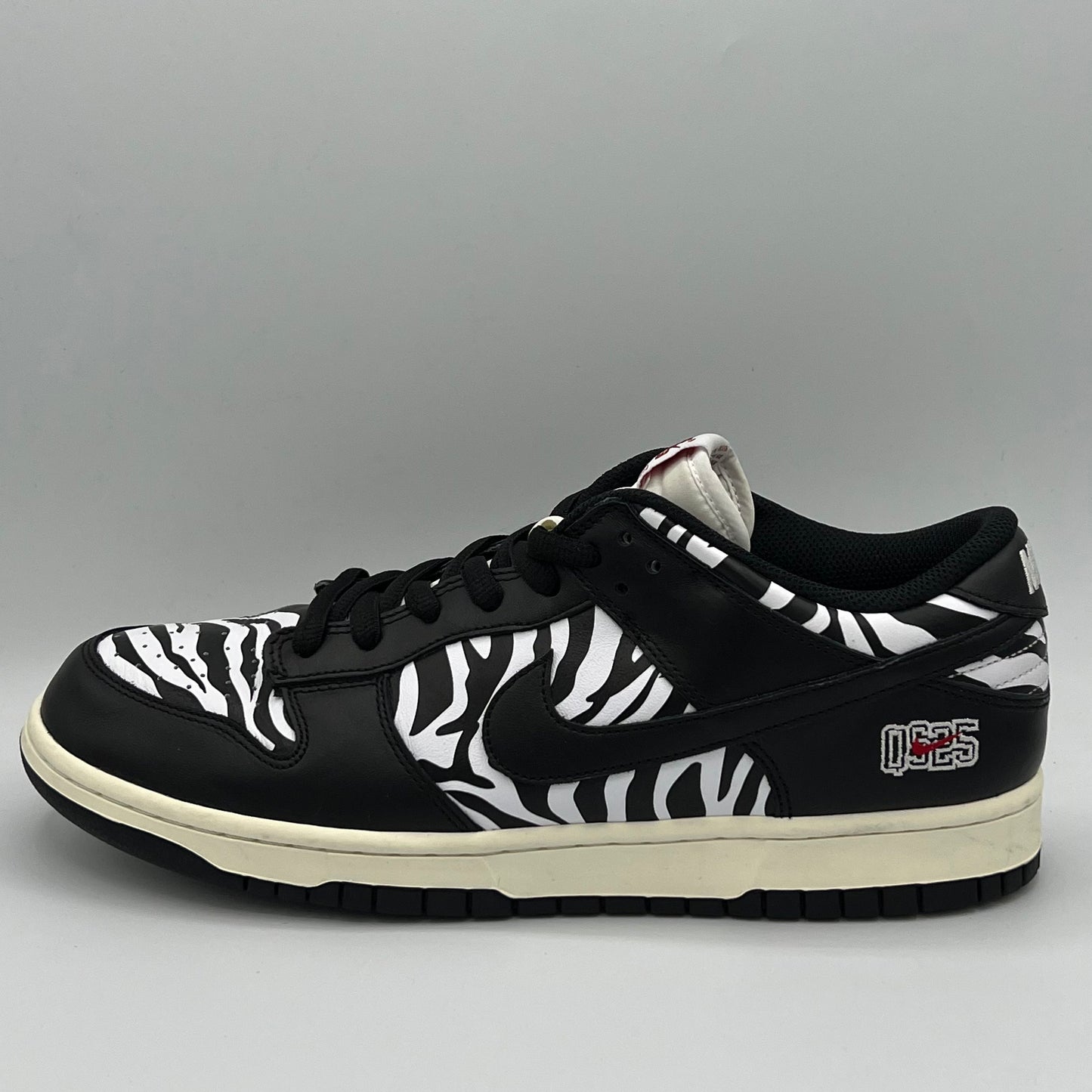 Nike SB Dunk Low OG QS Quartersnacks Zebra