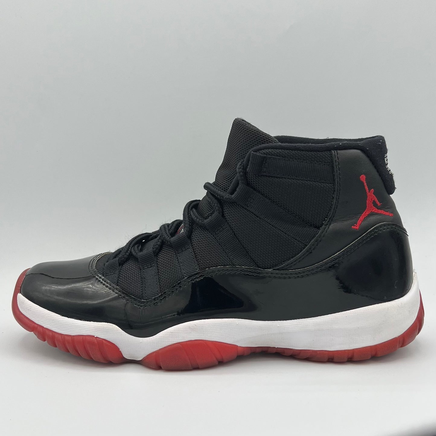 Jordan 11 Retro Playoffs Bred (2019)